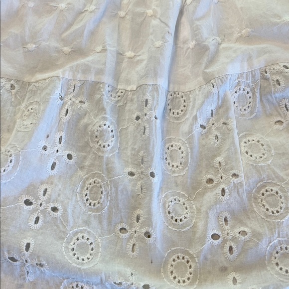 Elegant White Eyelet A-Line Skirt New with tag - Picture 2 of 9